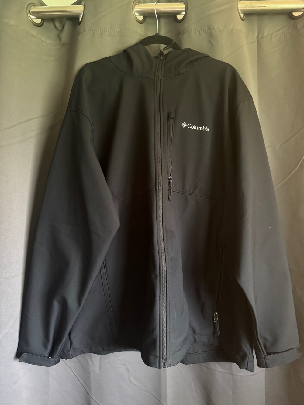 Columbia Black Full-Zip Hooded Softshell Jacket